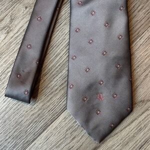Christian Dior Monsieur Brown Tie with Coral Medallion Motif